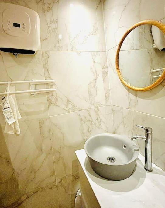 Studio Love Jacuzzi Marseilles Exterior foto